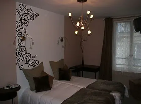 Hotel Du Dragon 2*